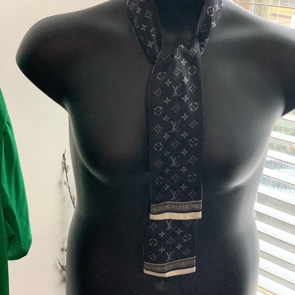 ✨🥀✨ LV Bandeau - Picture 5 of 14